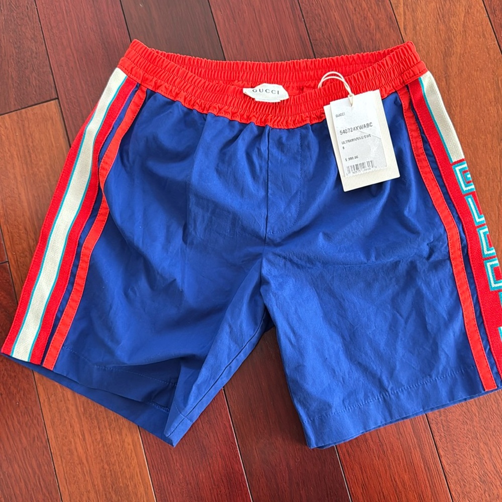 Gucci kids ultramarine shorts size 8 with tags